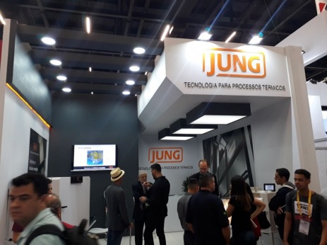 Tecnologia para processos térmicos da JUNG é apresentada na FEIMEC 2018